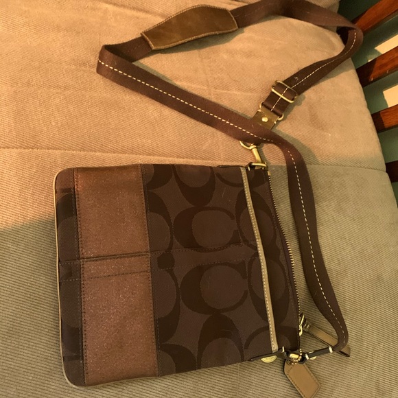 Coach purse - Picture 1 of 3